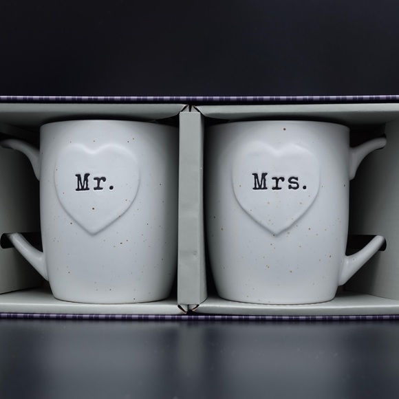 Two 18oz large Coffee Mugs , Ceramic Mug set with Mr & Mrs - Picture 6 of 9